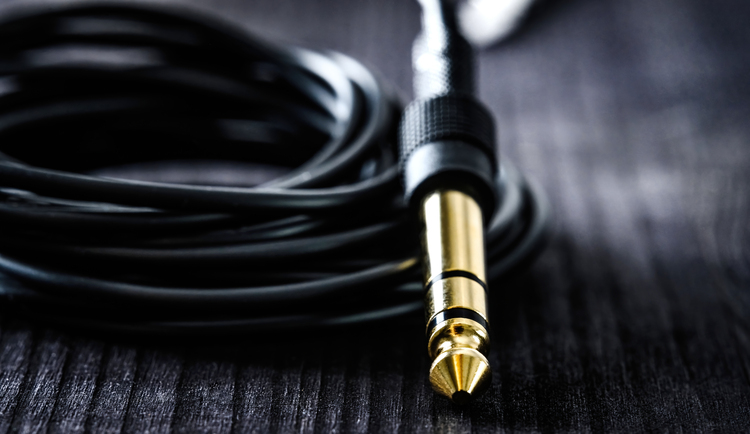 audio-cable-with-jack-connectors-2025-03-05-11-26-16-utc audio-cable-with-jack-connectors-2025-03-05-11-26-16-utc