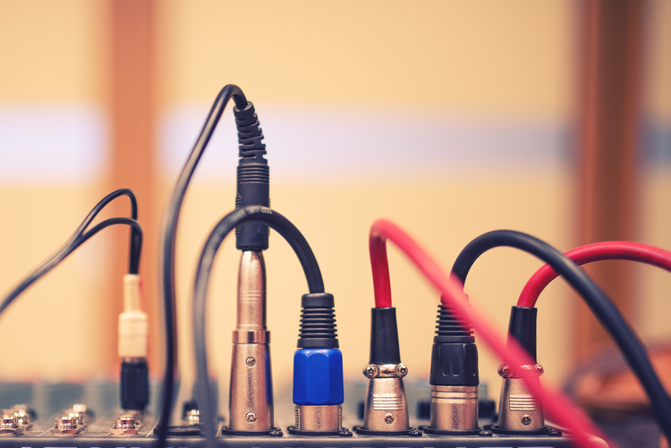 audio-jack-and-wires-connected-to-audio-mixer-mus-2024-09-22-21-56-13-utc audio-jack-and-wires-connected-to-audio-mixer-mus-2024-09-22-21-56-13-utc