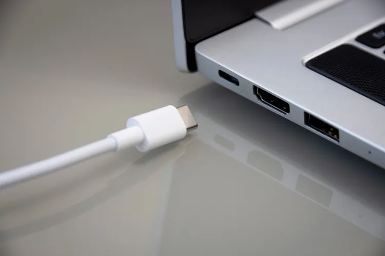 the-charger-is-disconnected-2026-01-06-10-48-17-utc 